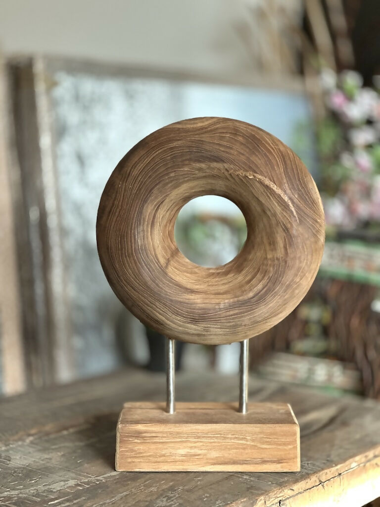 Argolla Madera en pedestal XL