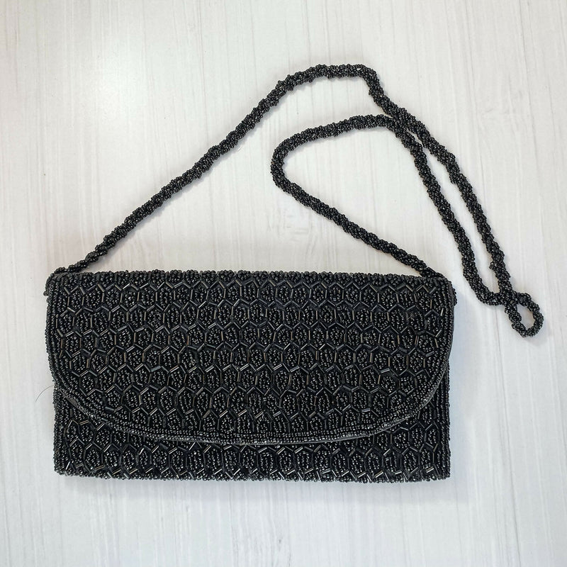 Cartera de mostacillas