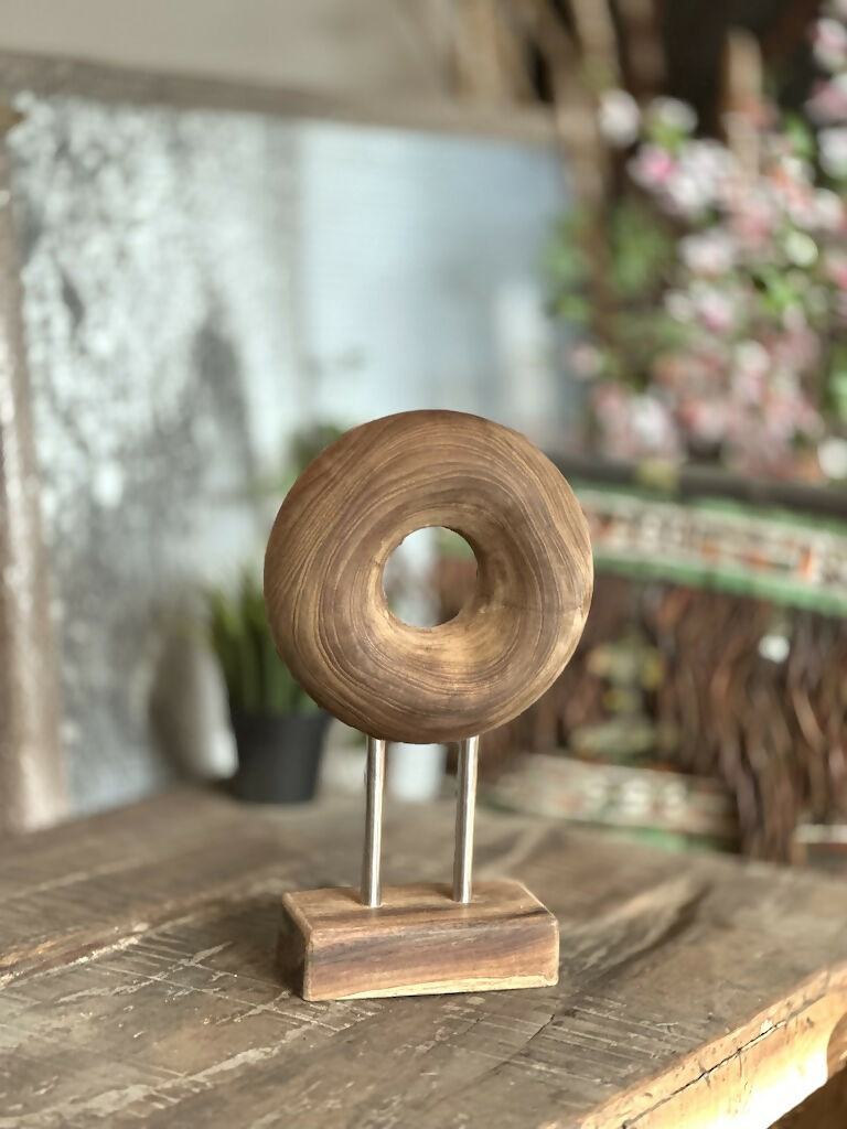 Argolla Madera en pedestal L