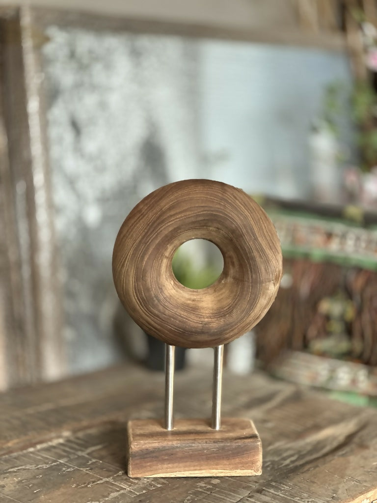 Argolla Madera en pedestal L